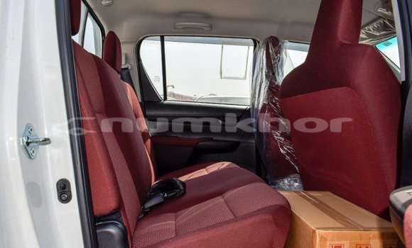 Buy Import Toyota Hilux White Car in Import - Dubai in Bumthang Buy Import Toyota Hilux White Car in Import - Dubai in Bumthang