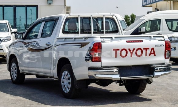 Buy Import Toyota Hilux White Car in Import - Dubai in Bumthang Buy Import Toyota Hilux White Car in Import - Dubai in Bumthang