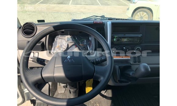 Buy Import Mitsubishi Carisma White Car in Import - Dubai in Bumthang Buy Import Mitsubishi Carisma White Car in Import - Dubai in Bumthang