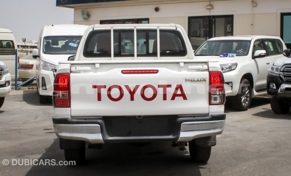 Buy Import Toyota Hilux White Car in Import - Dubai in Bumthang Buy Import Toyota Hilux White Car in Import - Dubai in Bumthang