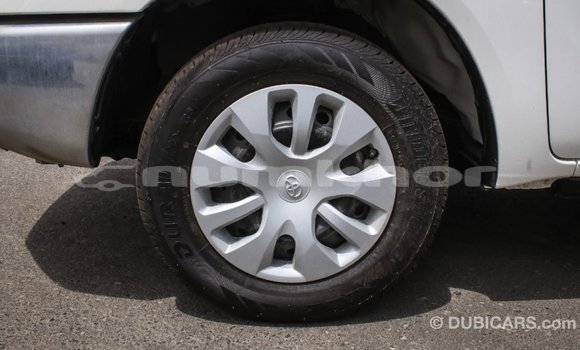 Buy Import Toyota Hilux White Car in Import - Dubai in Bumthang Buy Import Toyota Hilux White Car in Import - Dubai in Bumthang