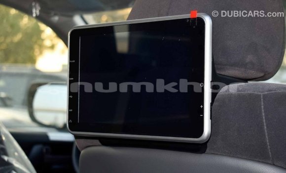 Buy Import Toyota Land Cruiser White Car in Import - Dubai in Bumthang Buy Import Toyota Land Cruiser White Car in Import - Dubai in Bumthang