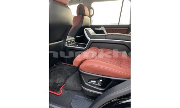 Buy Import Toyota Land Cruiser Black Car in Import - Dubai in Bumthang Buy Import Toyota Land Cruiser Black Car in Import - Dubai in Bumthang