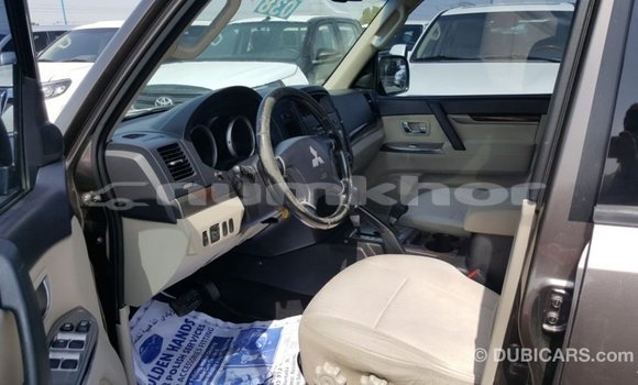 Buy Import Mitsubishi Pajero Brown Car in Import - Dubai in Bumthang Buy Import Mitsubishi Pajero Brown Car in Import - Dubai in Bumthang