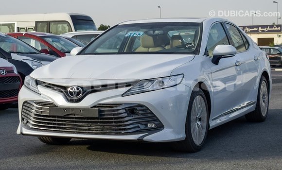 Buy Import Toyota Camry White Car in Import - Dubai in Bumthang Buy Import Toyota Camry White Car in Import - Dubai in Bumthang