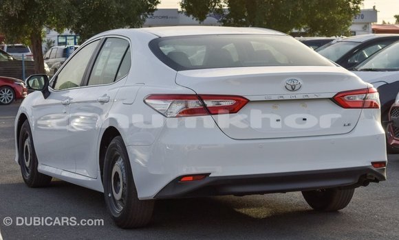 Buy Import Toyota Camry White Car in Import - Dubai in Bumthang Buy Import Toyota Camry White Car in Import - Dubai in Bumthang