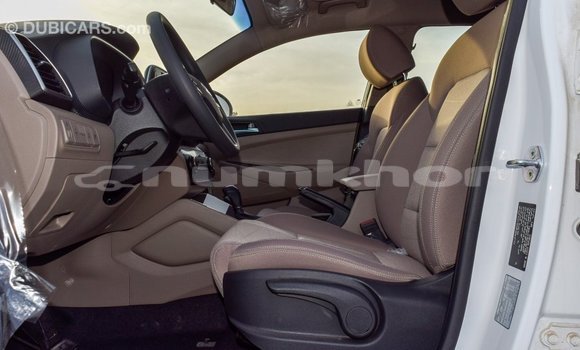 Buy Import Hyundai Tucson White Car in Import - Dubai in Bumthang Buy Import Hyundai Tucson White Car in Import - Dubai in Bumthang