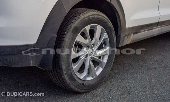 Buy Import Hyundai Tucson White Car in Import - Dubai in Bumthang Buy Import Hyundai Tucson White Car in Import - Dubai in Bumthang