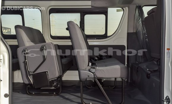 Buy Import Toyota Hiace White Car in Import - Dubai in Bumthang Buy Import Toyota Hiace White Car in Import - Dubai in Bumthang