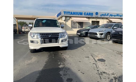 Buy Import Mitsubishi Pajero White Car in Import - Dubai in Bumthang Buy Import Mitsubishi Pajero White Car in Import - Dubai in Bumthang