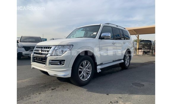 Buy Import Mitsubishi Pajero White Car in Import - Dubai in Bumthang Buy Import Mitsubishi Pajero White Car in Import - Dubai in Bumthang