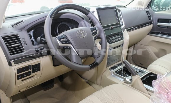 Buy Import Toyota Land Cruiser Black Car in Import - Dubai in Bumthang Buy Import Toyota Land Cruiser Black Car in Import - Dubai in Bumthang