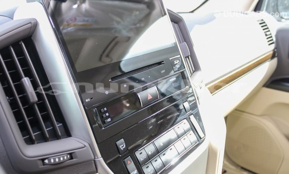 Buy Import Toyota Land Cruiser White Car in Import - Dubai in Bumthang Buy Import Toyota Land Cruiser White Car in Import - Dubai in Bumthang