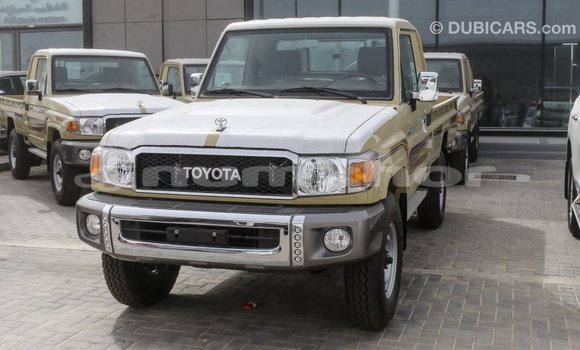Buy Import Toyota Land Cruiser Beige Car in Import - Dubai in Bumthang Buy Import Toyota Land Cruiser Beige Car in Import - Dubai in Bumthang