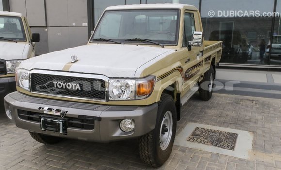 Buy Import Toyota Land Cruiser Beige Car in Import - Dubai in Bumthang Buy Import Toyota Land Cruiser Beige Car in Import - Dubai in Bumthang