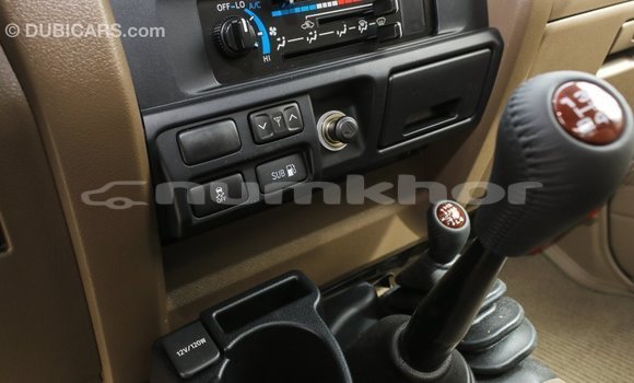 Buy Import Toyota Land Cruiser Beige Car in Import - Dubai in Bumthang Buy Import Toyota Land Cruiser Beige Car in Import - Dubai in Bumthang