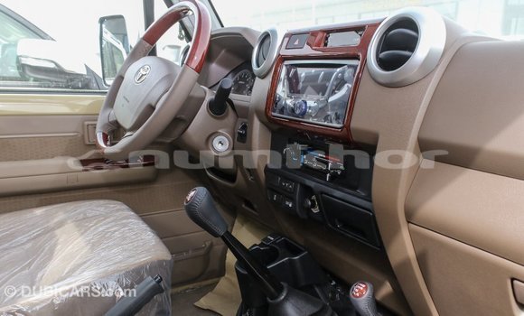 Buy Import Toyota Land Cruiser Beige Car in Import - Dubai in Bumthang Buy Import Toyota Land Cruiser Beige Car in Import - Dubai in Bumthang