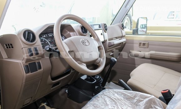 Buy Import Toyota Land Cruiser Beige Car in Import - Dubai in Bumthang Buy Import Toyota Land Cruiser Beige Car in Import - Dubai in Bumthang