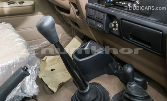 Buy Import Toyota Land Cruiser Beige Car in Import - Dubai in Bumthang Buy Import Toyota Land Cruiser Beige Car in Import - Dubai in Bumthang