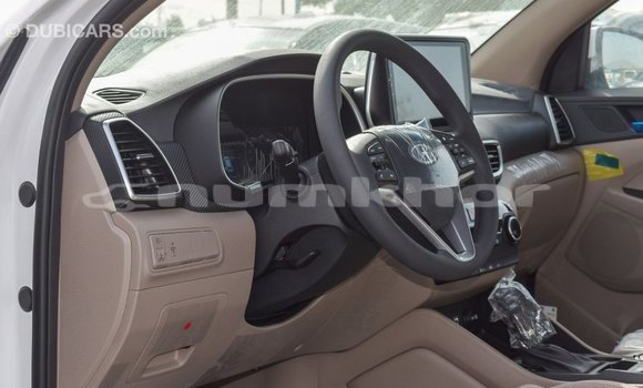 Buy Import Hyundai Tucson White Car in Import - Dubai in Bumthang Buy Import Hyundai Tucson White Car in Import - Dubai in Bumthang