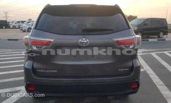 Buy Import Toyota Highlander Other Car in Import - Dubai in Bumthang Buy Import Toyota Highlander Other Car in Import - Dubai in Bumthang