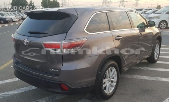 Buy Import Toyota Highlander Other Car in Import - Dubai in Bumthang Buy Import Toyota Highlander Other Car in Import - Dubai in Bumthang