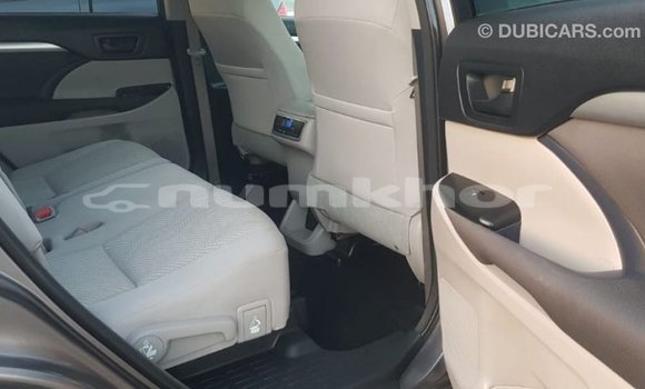 Buy Import Toyota Highlander Other Car in Import - Dubai in Bumthang Buy Import Toyota Highlander Other Car in Import - Dubai in Bumthang