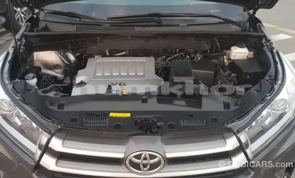 Buy Import Toyota Highlander Other Car in Import - Dubai in Bumthang Buy Import Toyota Highlander Other Car in Import - Dubai in Bumthang