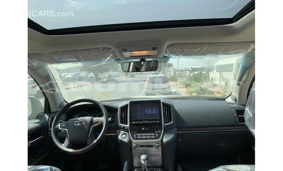 Buy Import Toyota Land Cruiser Black Car in Import - Dubai in Bumthang Buy Import Toyota Land Cruiser Black Car in Import - Dubai in Bumthang