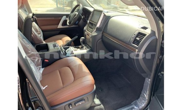 Buy Import Toyota Land Cruiser Black Car in Import - Dubai in Bumthang Buy Import Toyota Land Cruiser Black Car in Import - Dubai in Bumthang