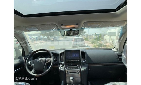 Buy Import Toyota Land Cruiser Black Car in Import - Dubai in Bumthang Buy Import Toyota Land Cruiser Black Car in Import - Dubai in Bumthang