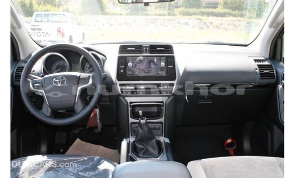 Buy Import Toyota Hilux Black Car in Import - Dubai in Bumthang Buy Import Toyota Hilux Black Car in Import - Dubai in Bumthang