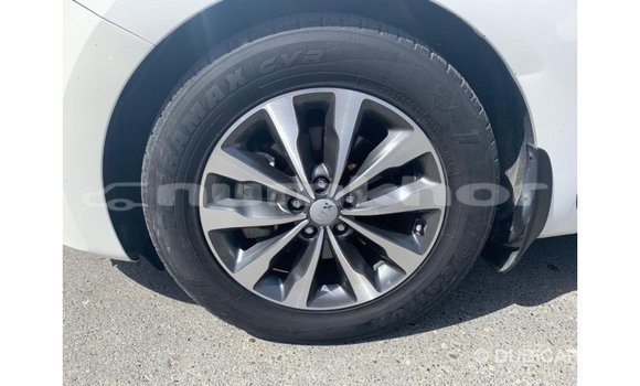 Buy Import Kia Carnival White Car in Import - Dubai in Bumthang Buy Import Kia Carnival White Car in Import - Dubai in Bumthang