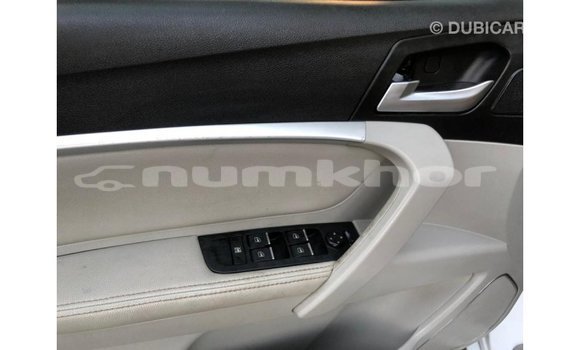 Buy Import Geely Emgrand 7 White Car in Import - Dubai in Bumthang Buy Import Geely Emgrand 7 White Car in Import - Dubai in Bumthang