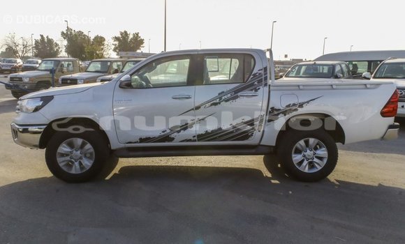 Buy Import Toyota Hilux White Car in Import - Dubai in Bumthang Buy Import Toyota Hilux White Car in Import - Dubai in Bumthang