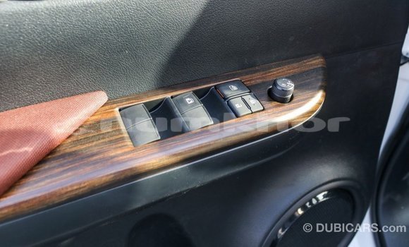 Buy Import Toyota Hilux White Car in Import - Dubai in Bumthang Buy Import Toyota Hilux White Car in Import - Dubai in Bumthang