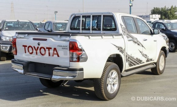 Buy Import Toyota Hilux White Car in Import - Dubai in Bumthang Buy Import Toyota Hilux White Car in Import - Dubai in Bumthang