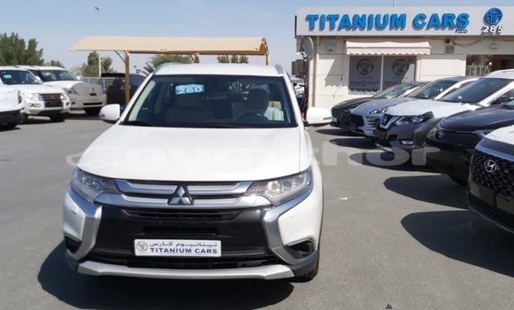 Buy Import Mitsubishi Outlander White Car in Import - Dubai in Bumthang Buy Import Mitsubishi Outlander White Car in Import - Dubai in Bumthang