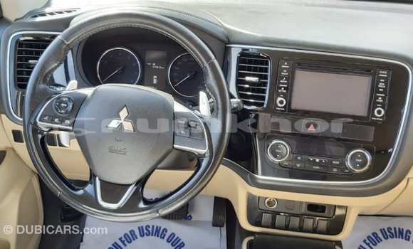 Buy Import Mitsubishi Outlander White Car in Import - Dubai in Bumthang Buy Import Mitsubishi Outlander White Car in Import - Dubai in Bumthang