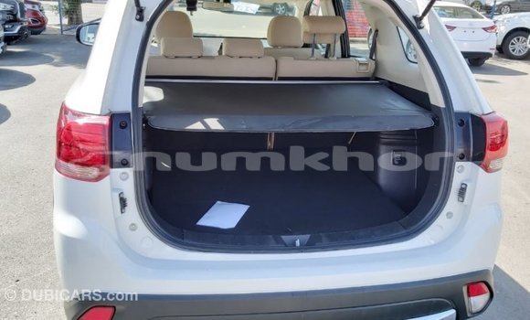 Buy Import Mitsubishi Outlander White Car in Import - Dubai in Bumthang Buy Import Mitsubishi Outlander White Car in Import - Dubai in Bumthang