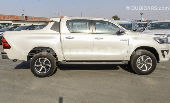 Buy Import Toyota Hilux White Car in Import - Dubai in Bumthang Buy Import Toyota Hilux White Car in Import - Dubai in Bumthang