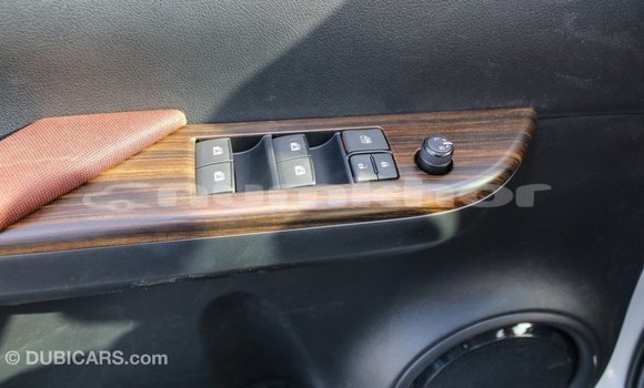 Buy Import Toyota Hilux White Car in Import - Dubai in Bumthang Buy Import Toyota Hilux White Car in Import - Dubai in Bumthang