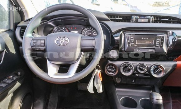 Buy Import Toyota Hilux White Car in Import - Dubai in Bumthang Buy Import Toyota Hilux White Car in Import - Dubai in Bumthang