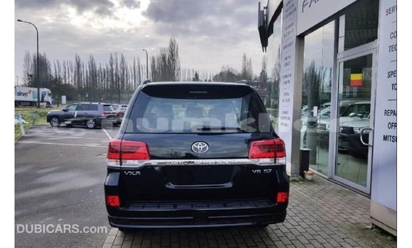 Buy Import Toyota Land Cruiser Black Car in Import - Dubai in Bumthang Buy Import Toyota Land Cruiser Black Car in Import - Dubai in Bumthang