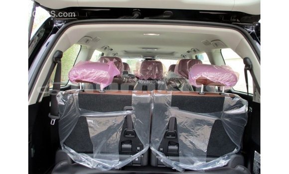 Buy Import Toyota Land Cruiser Black Car in Import - Dubai in Bumthang Buy Import Toyota Land Cruiser Black Car in Import - Dubai in Bumthang