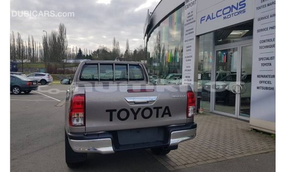 Buy Import Toyota Hilux Brown Car in Import - Dubai in Bumthang Buy Import Toyota Hilux Brown Car in Import - Dubai in Bumthang
