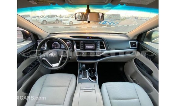 Buy Import Toyota Highlander Other Car in Import - Dubai in Bumthang Buy Import Toyota Highlander Other Car in Import - Dubai in Bumthang
