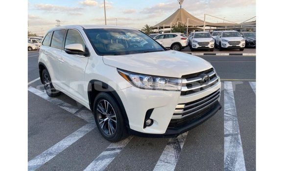 Buy Import Toyota Highlander White Car in Import - Dubai in Bumthang Buy Import Toyota Highlander White Car in Import - Dubai in Bumthang