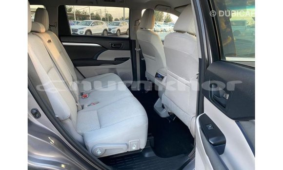 Buy Import Toyota Highlander White Car in Import - Dubai in Bumthang Buy Import Toyota Highlander White Car in Import - Dubai in Bumthang