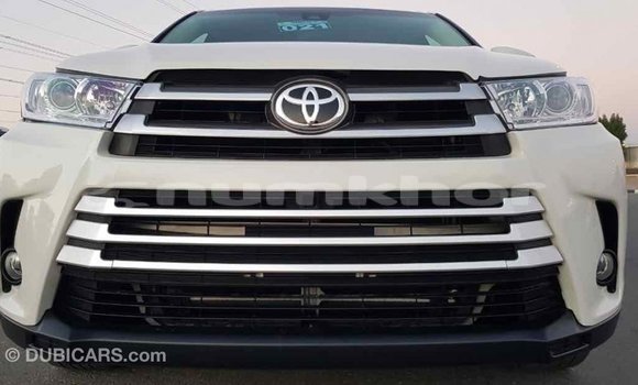 Buy Import Toyota Highlander White Car in Import - Dubai in Bumthang Buy Import Toyota Highlander White Car in Import - Dubai in Bumthang
